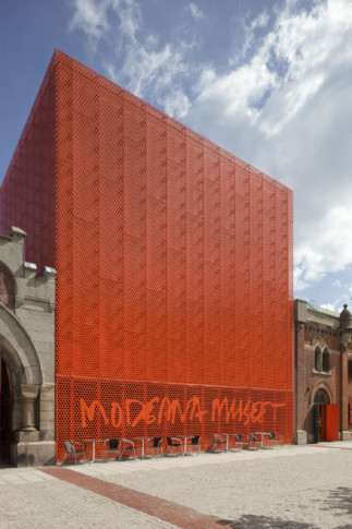 Moderna Museet Malmös orangea fasad