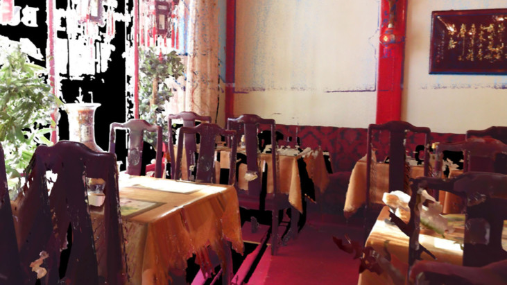 Videostill with interior from restaurant.