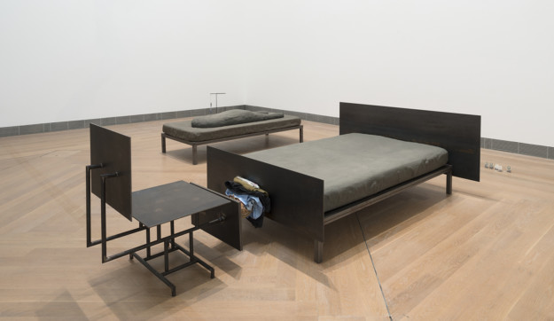 Foto av installation med möbler