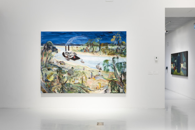 Foto av målning i utställningsrum