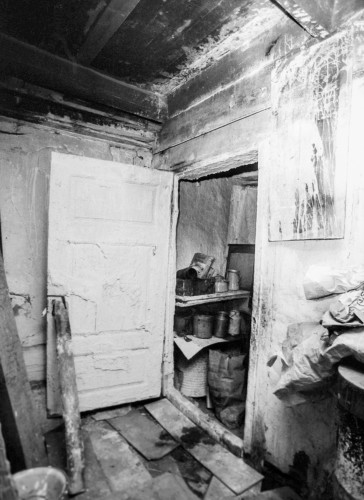 foto av interiör i förfall