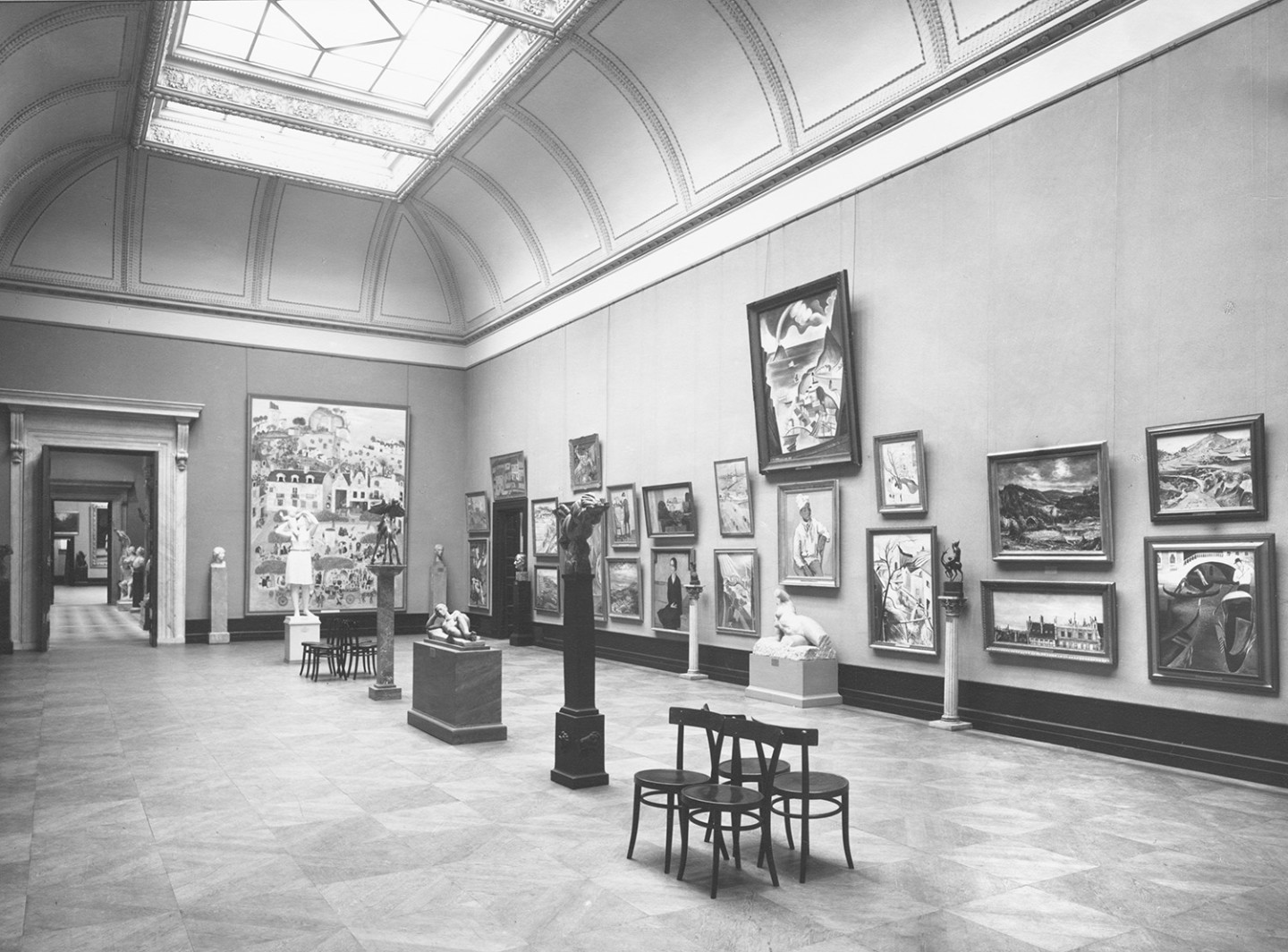 Interiör av galleri på Nationalmuseum.