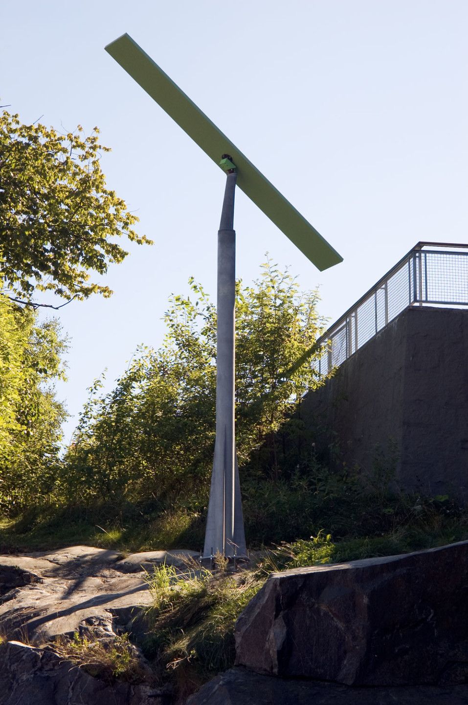 Outdoor sculpture Instabile