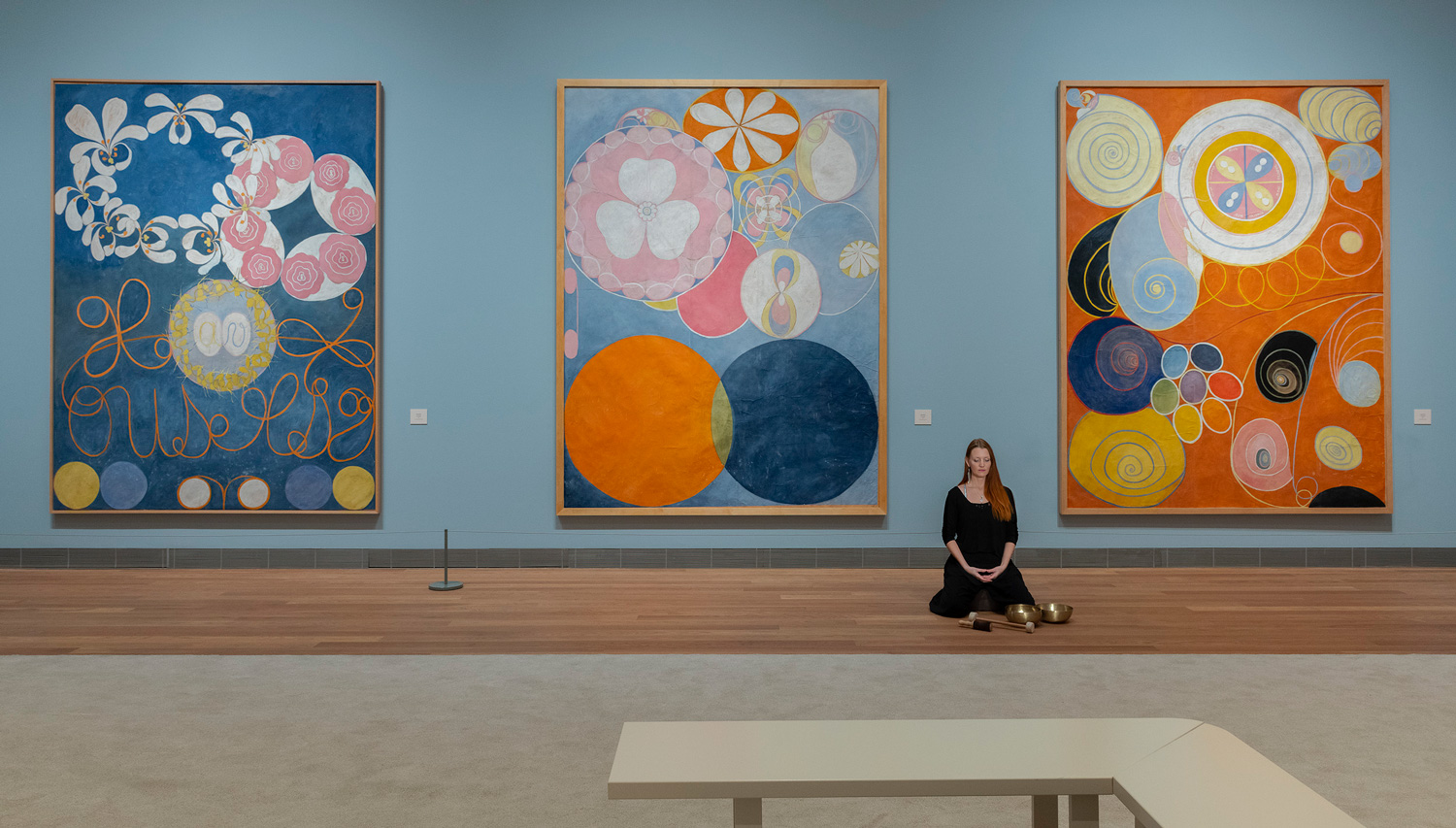 Meditation in front of works by Hilma af Klint