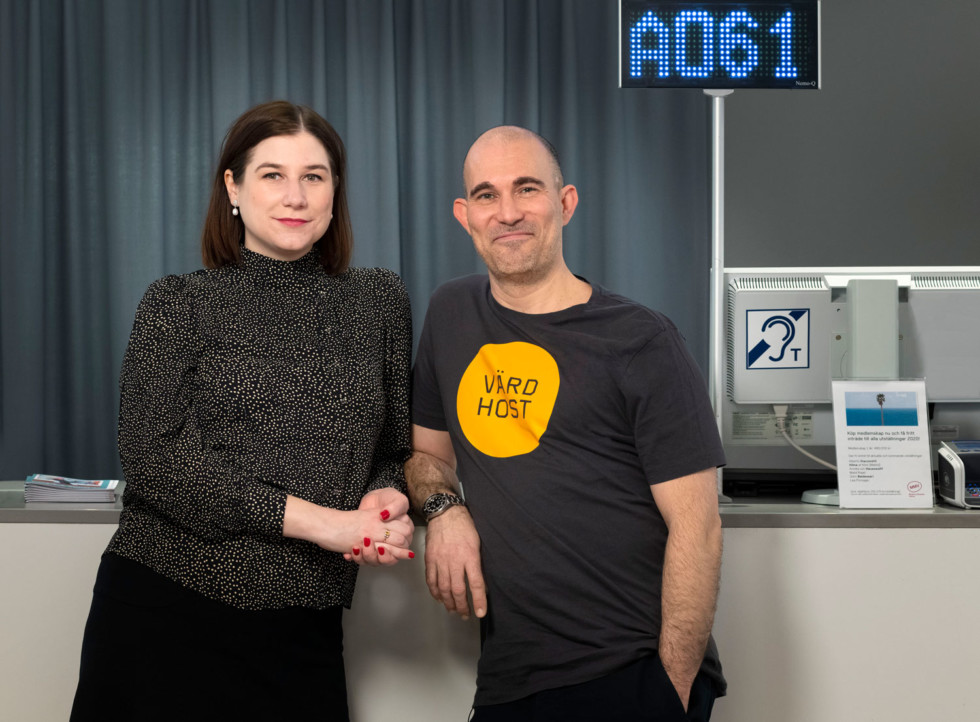 Portrait photo of Kristin Lundell, press officer and Mark Bengtsson, floor manager museum hosts.