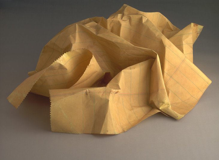  Bild av hopknycklat gult papper